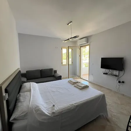 Apartment Cozy Near The Sea