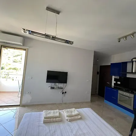 Cozy Near The Sea Apartment *