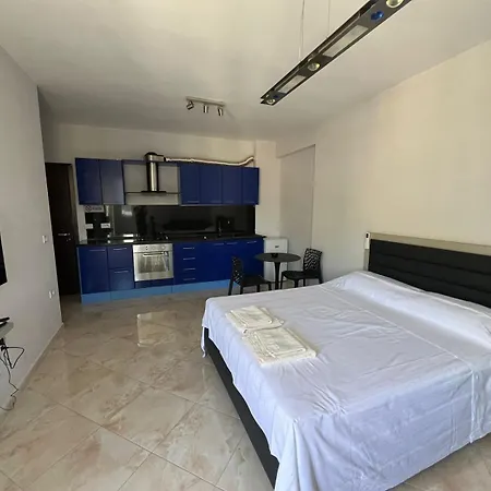 Apartment Cozy Near The Sea